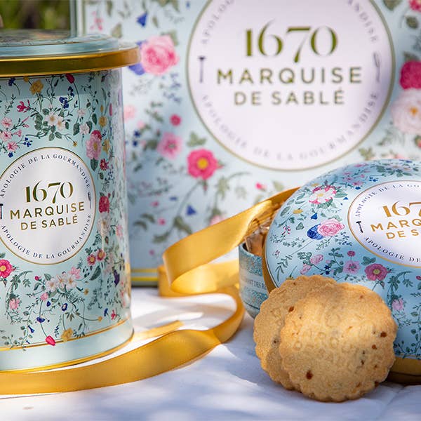 La Sablesienne Caramel Chip Shortbread Bouquet Sauvage Floral Tin