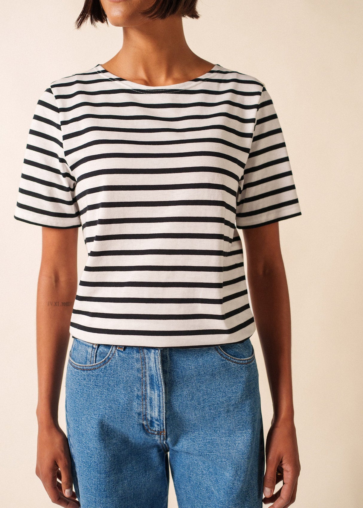 LEVANT MODERN - Breton Stripe Short Sleeve Shirt | Soft Cotton | Unisex Fit (WHITE / BLACK)