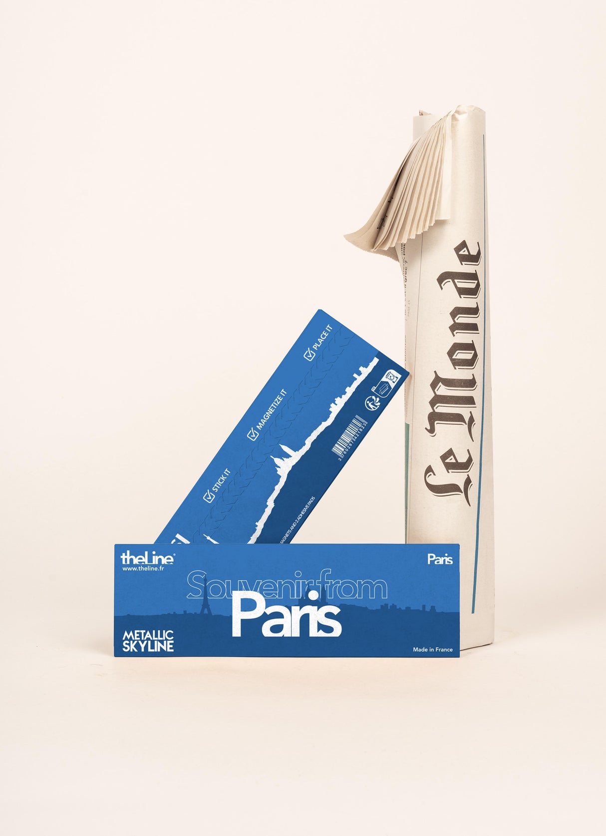 Metal Line Paris silhouette