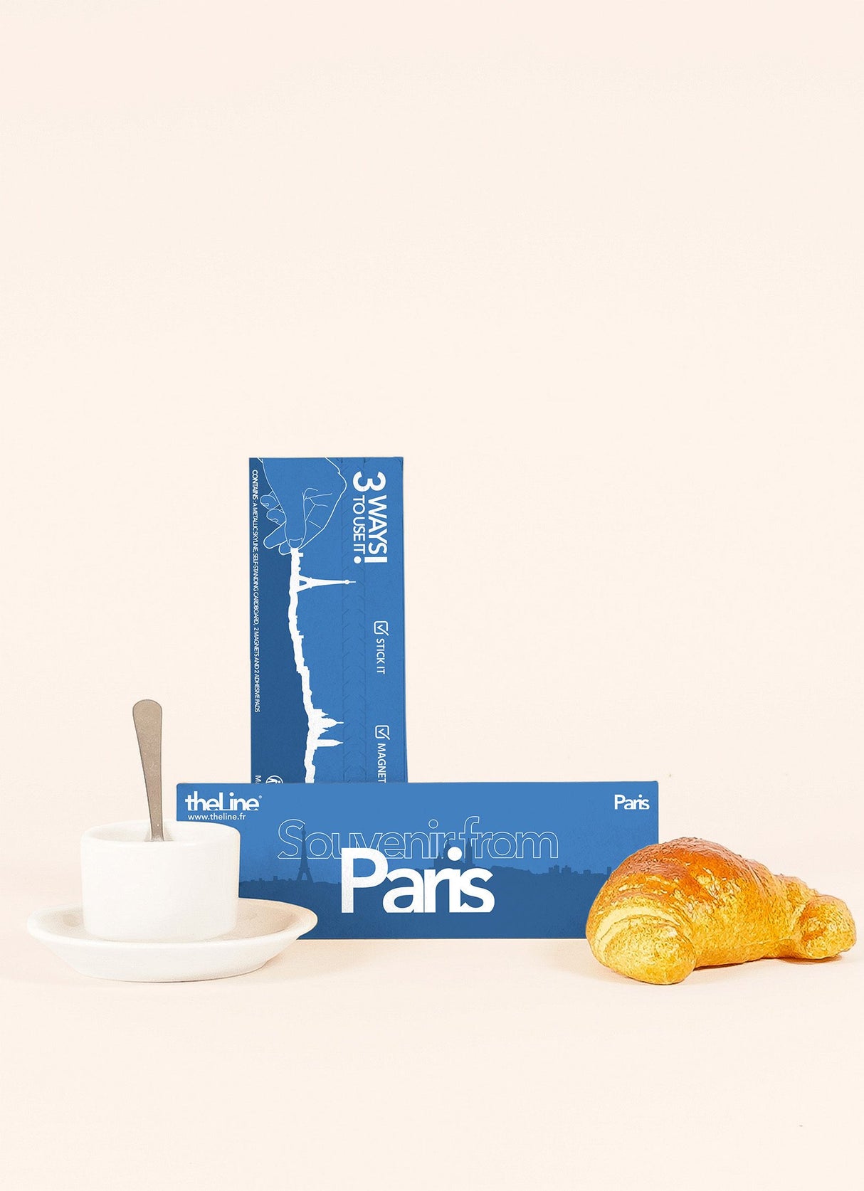 Metal Line Paris silhouette