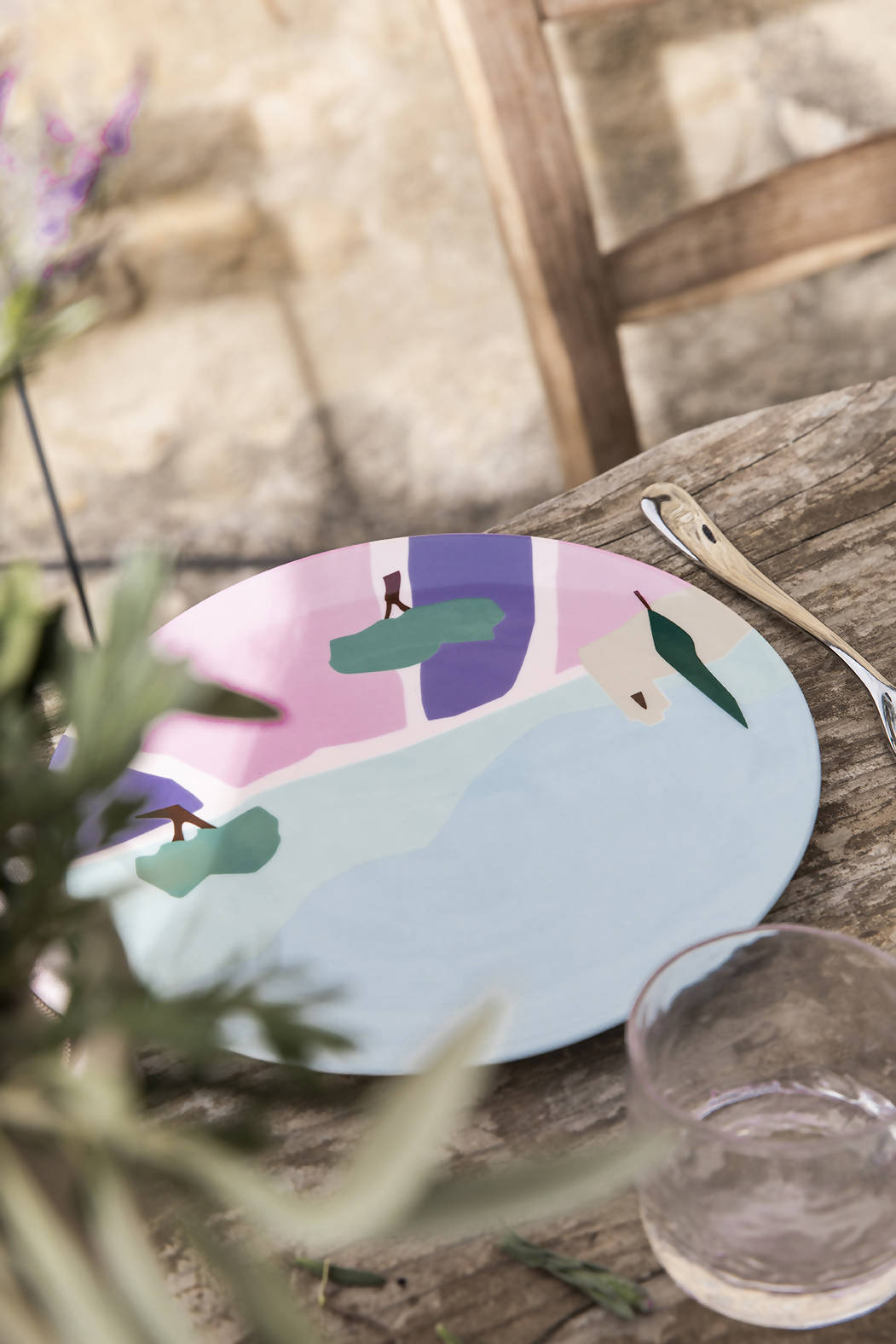 Destination Sud Gift box of round plates by Degrenne Paris