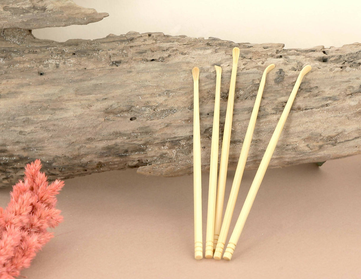 Set of 5 wooden ear picks