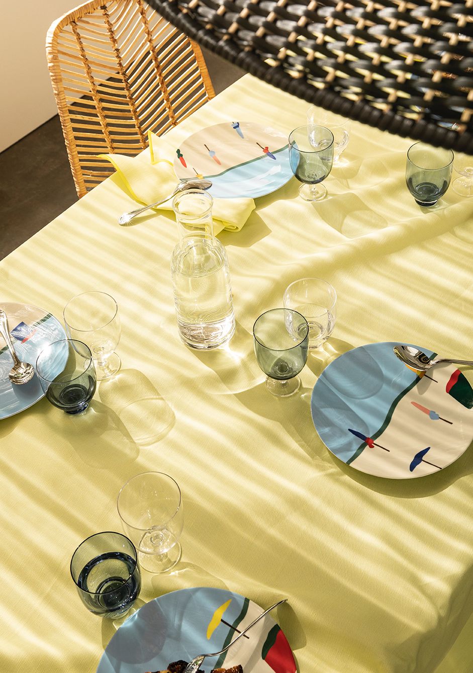 Destination Mer Gift box of round plates by Degrenne Paris