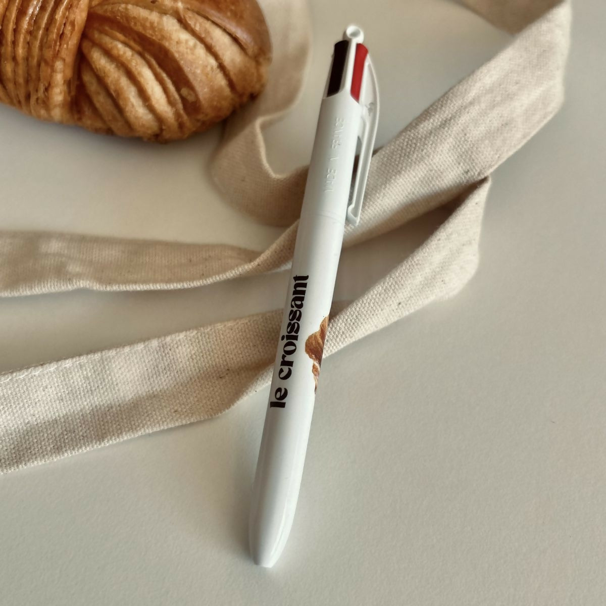 BIC 4-Color Croissant Pen