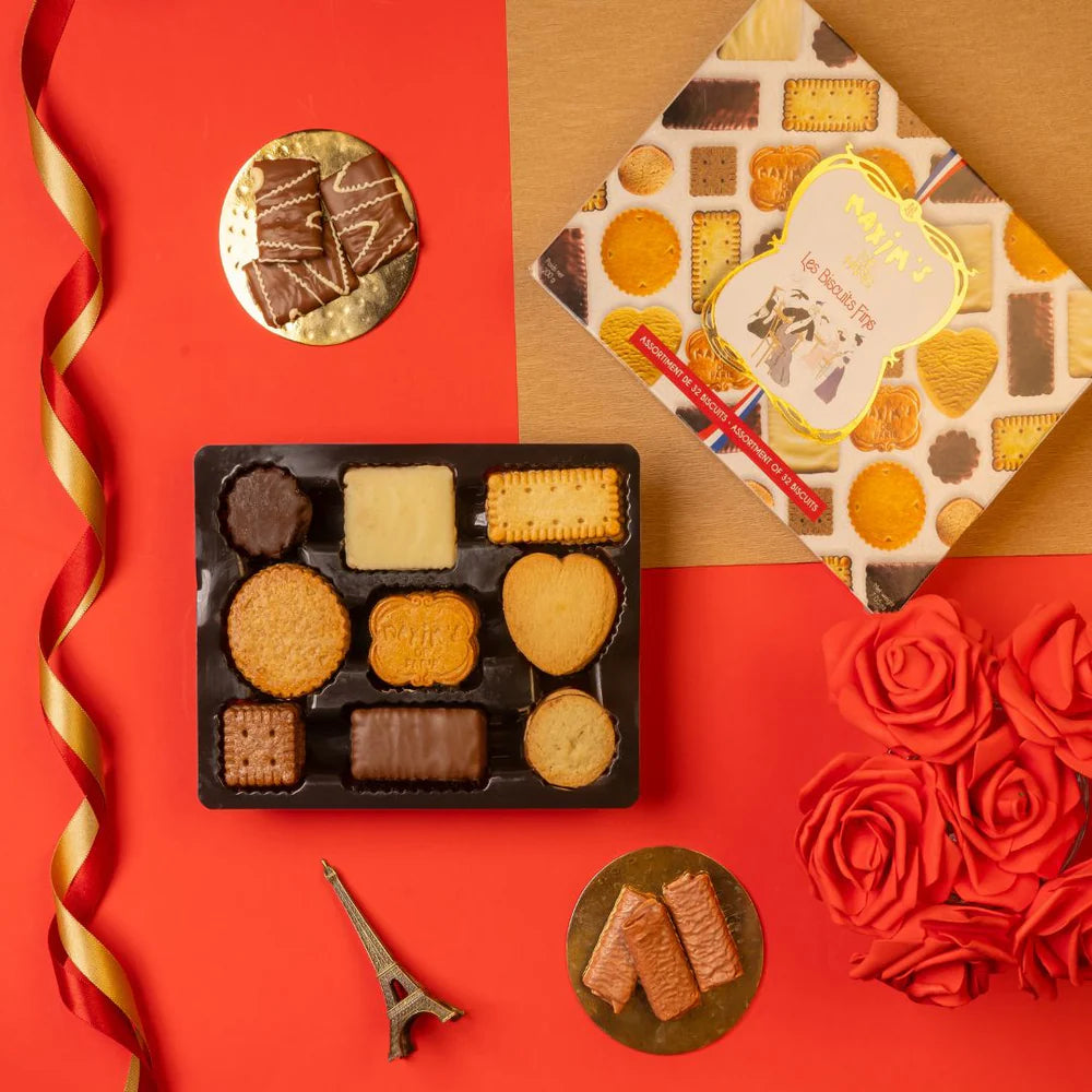 Maxim's de Paris, les Biscuits fins - assorted biscuits