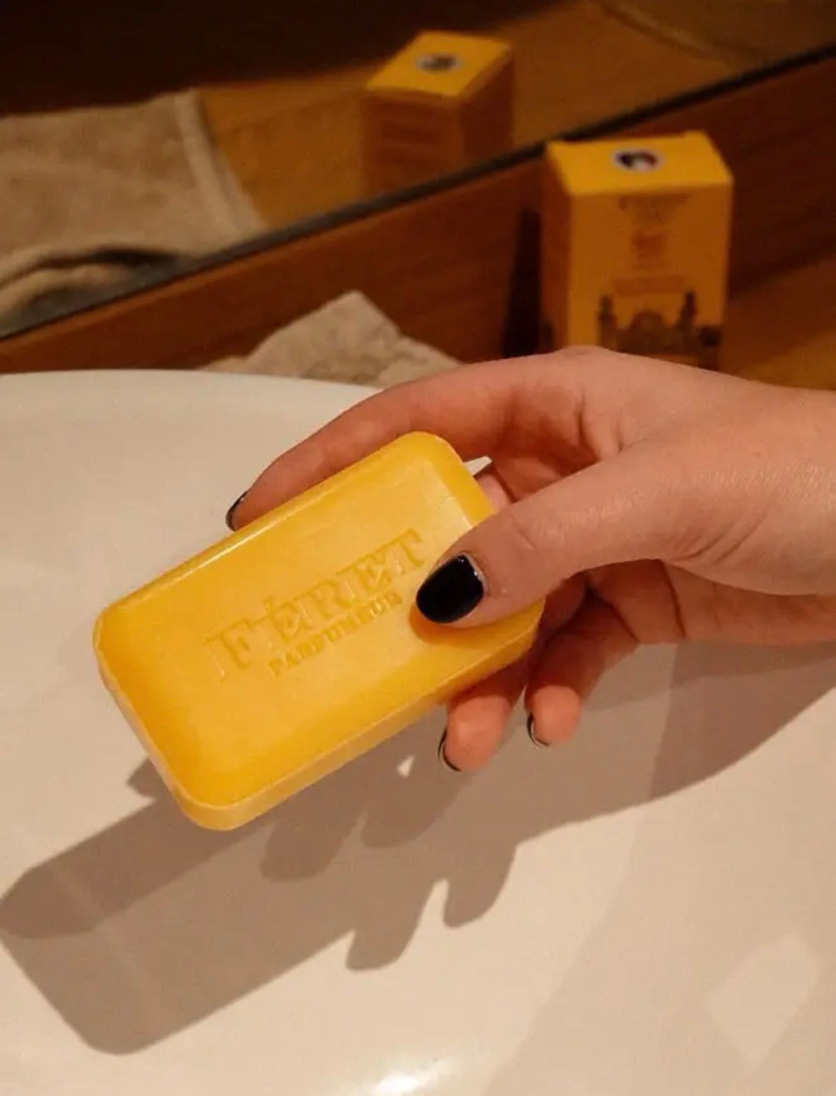 Honey Scented Soap - Paris 1900 Collection by Feret