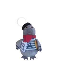 Léon le Pigeon Parisien – The Unofficial Mascot of Paris