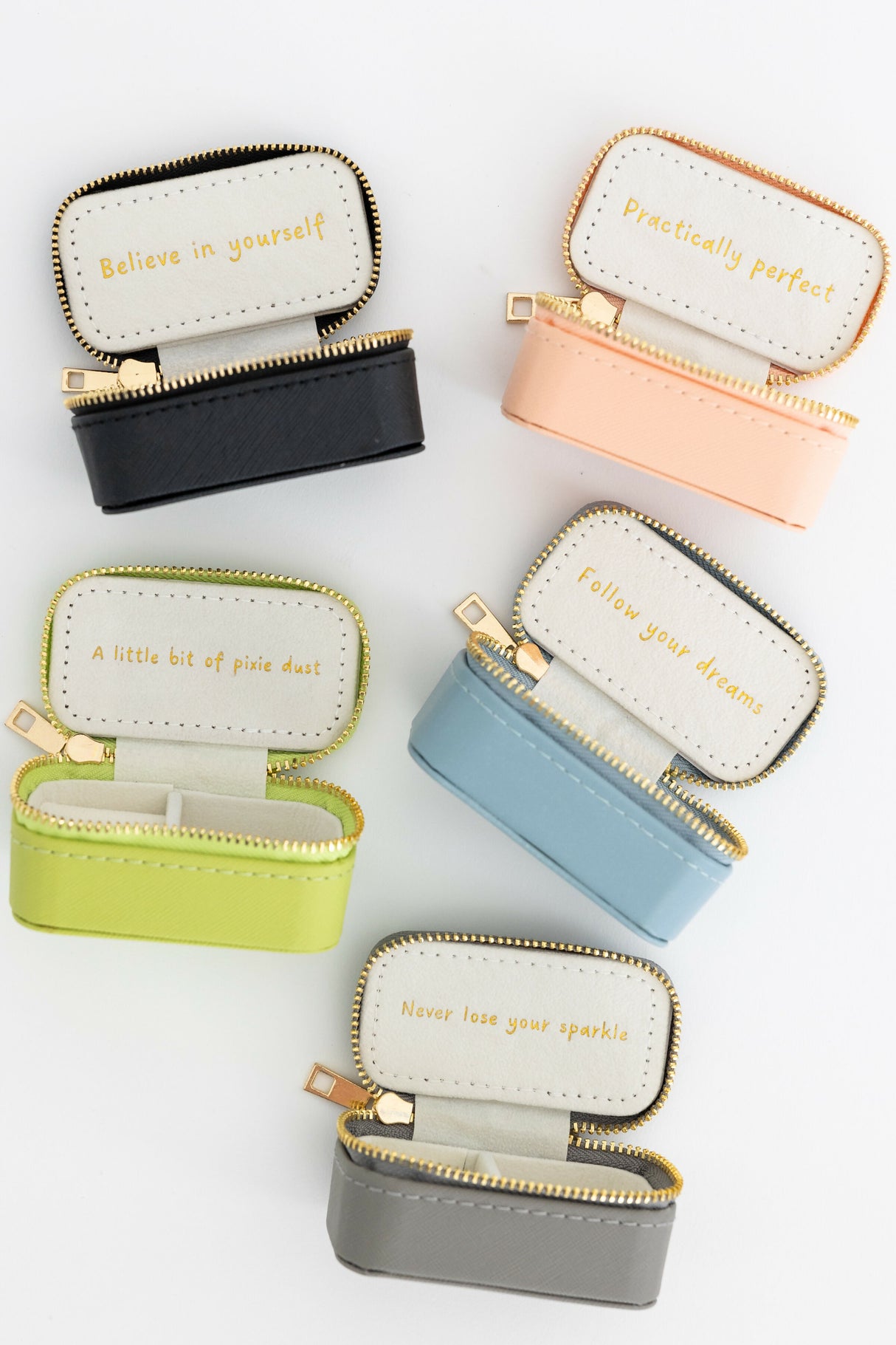 "Happy thoughts" mini travel jewelry case