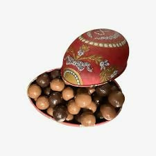 Chocolate bonbons filled Eggs Faberge
