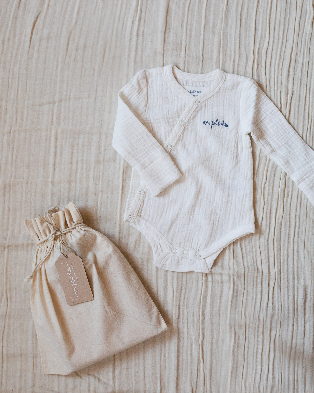 the popple bodysuit {cottontail muslin} by Maman
