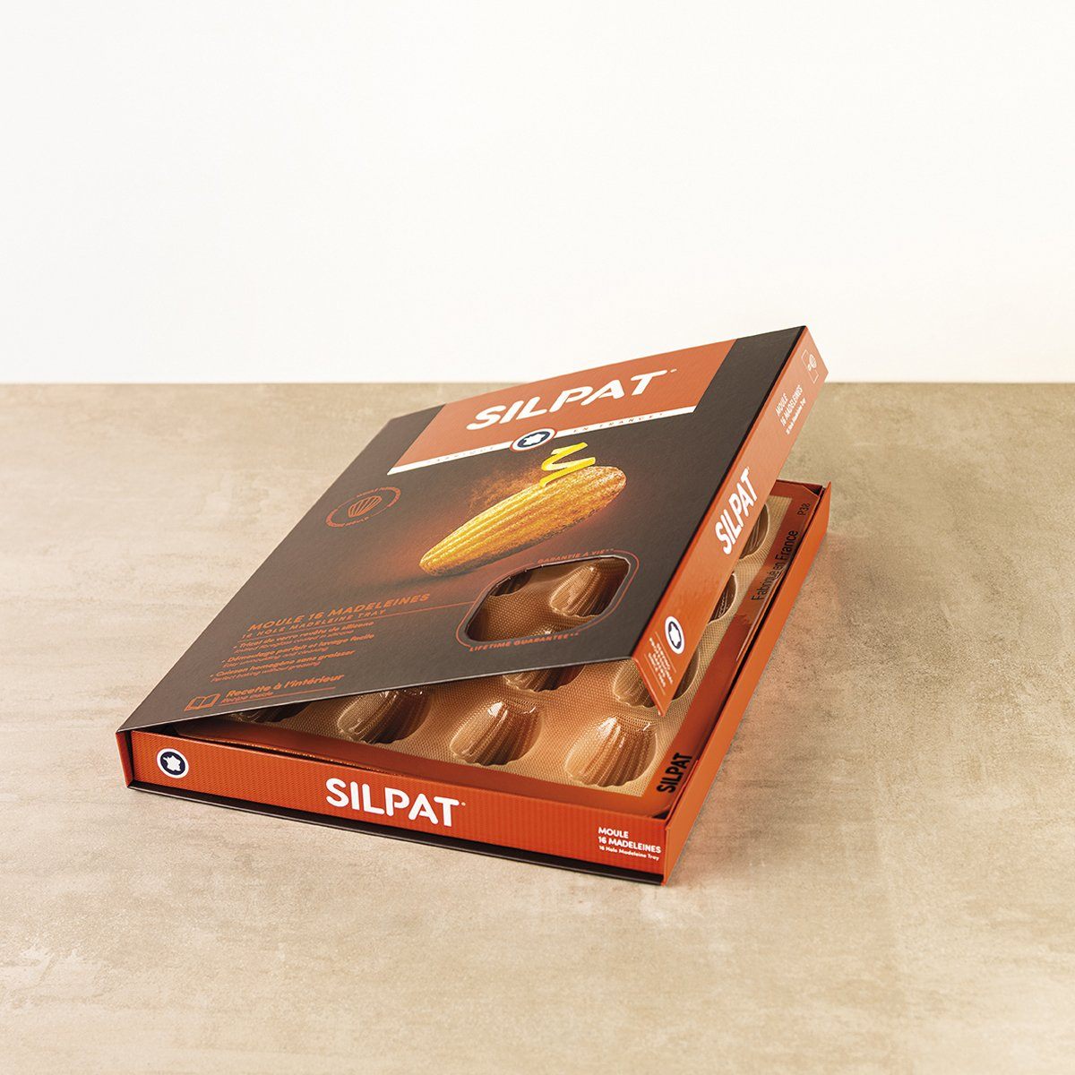 Madeleine Baking Box - mix & mold included