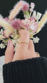 Calista minimalist ring