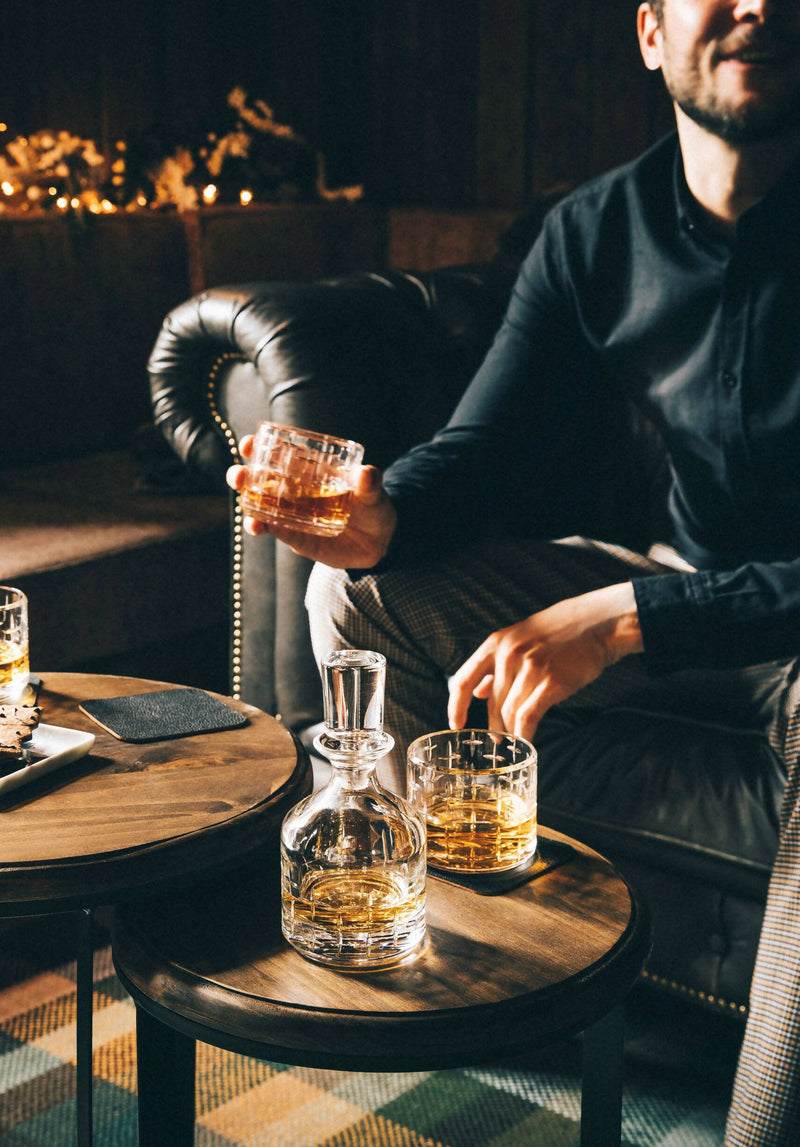 NEWPORT TWIST - DECANTER & 2 STACKABLE GLASSES