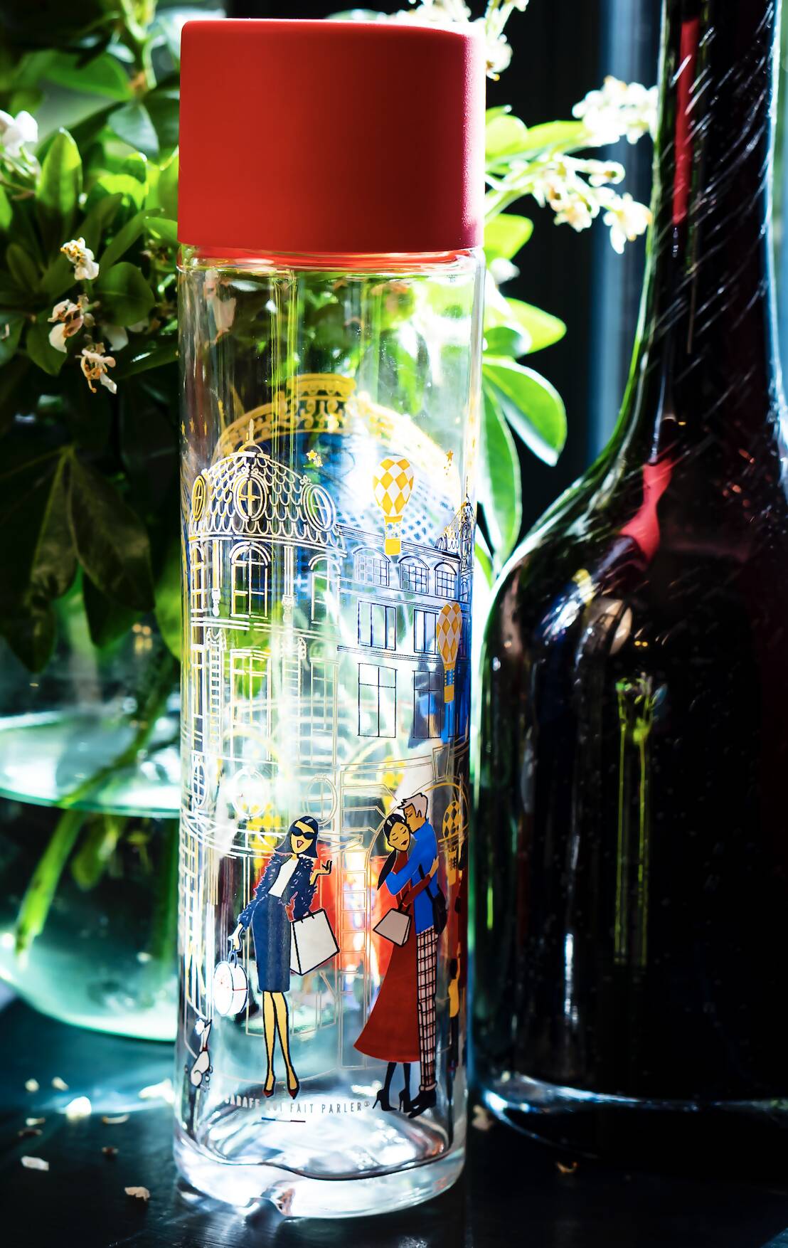 Les Grands Magasins - Glass Water Bottle